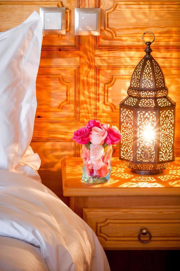 Riad Sougtani Tazrou Bagian luar foto