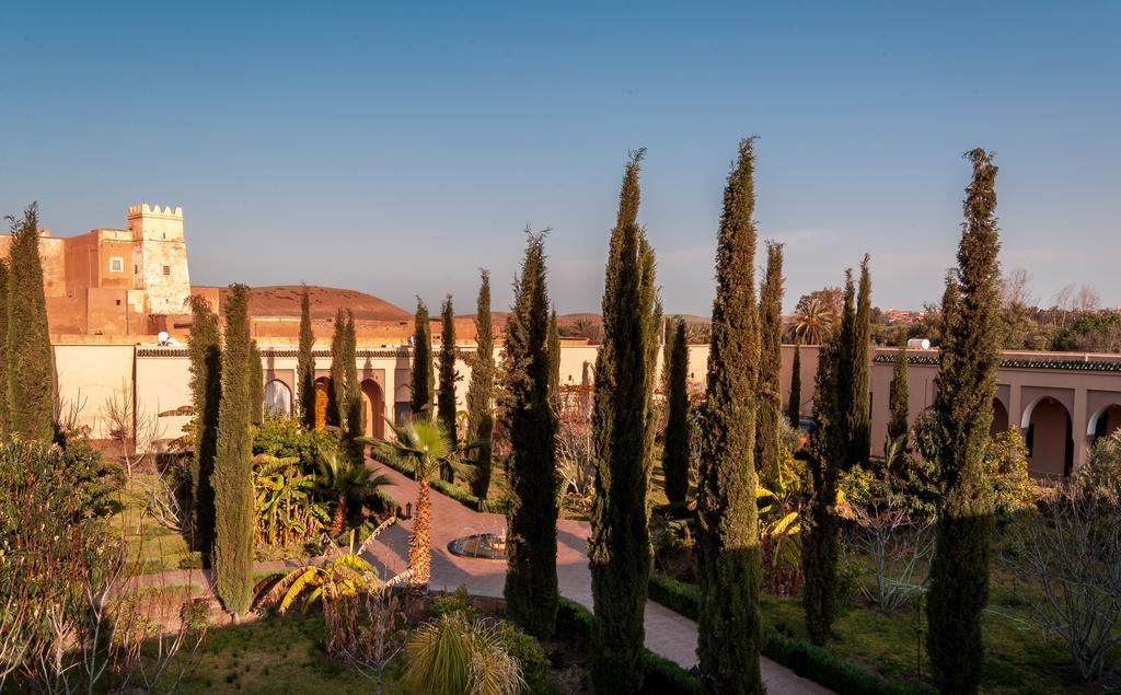 Riad Sougtani Tazrou Bagian luar foto